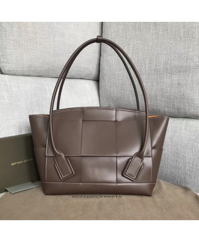 BOTTEGA VENETA MEDIUM ARCO