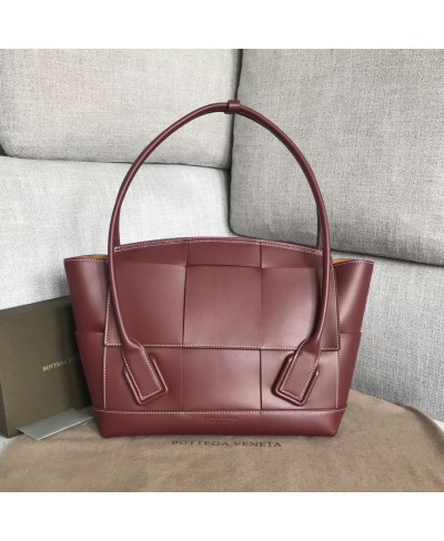 BOTTEGA VENETA MEDIUM ARCO