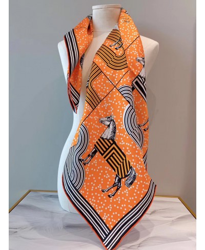 HERMES Garde-Robe Pop scarf 90