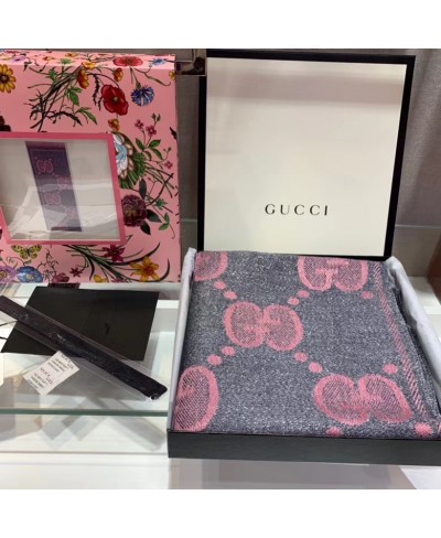 Sciarpa in lana con motivo GG jacquard GUCCI