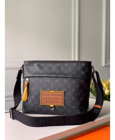 LOUIS VUITTON BESACE ZIPPÉE