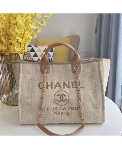 CHANEL shopping bag