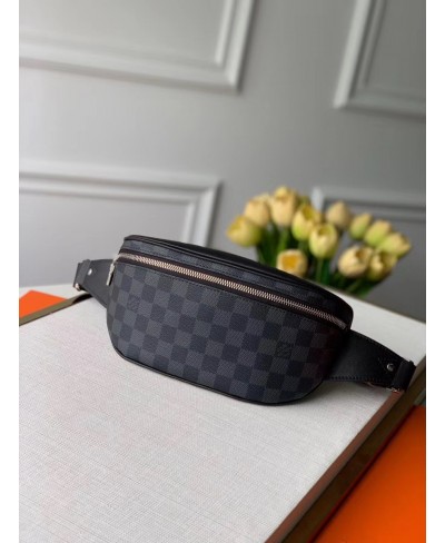 LOUIS VUITTON CAMPUS BUMBAG