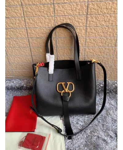 VALENTINO SMALL E/W VRING GRAINY CALFSKIN TOTE BAG