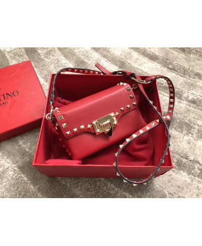 BORSA MINI A TRACOLLA ROCKSTUD IN VITELLO VALENTINO