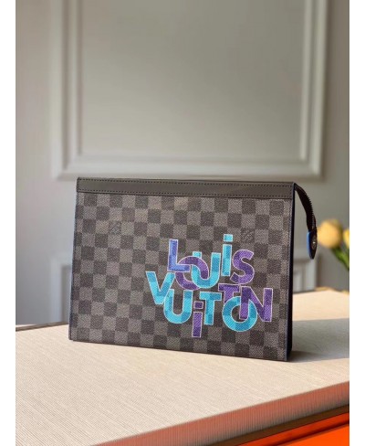 LOUIS VUITTON POCHETTE VOYAGE MM