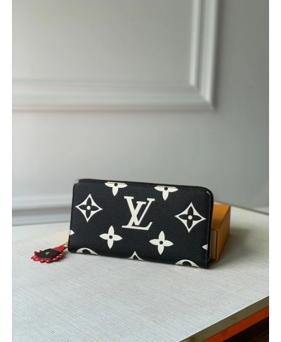 LOUIS VUITTON LV CRAFTY ZIPPY WALLET