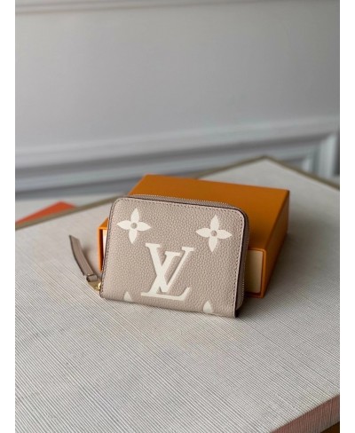 LOUIS VUITTON COIN ZIPPY