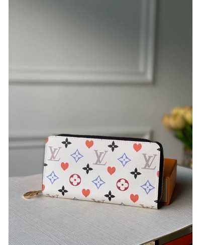 LOUIS VUITTON GAME ON ZIPPY WALLET