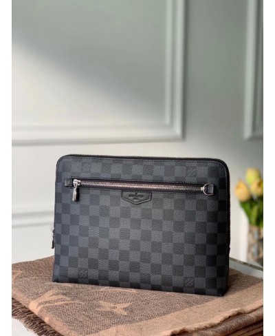 LOUIS VUITTON NEW POUCH