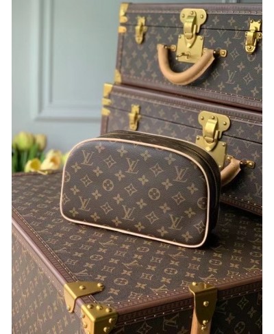 LOUIS VUITTON TOILETRY BAG 25