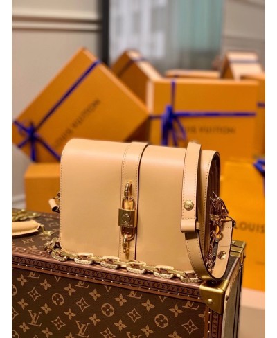 LOUIS VUITTON RENDEZ-VOUS