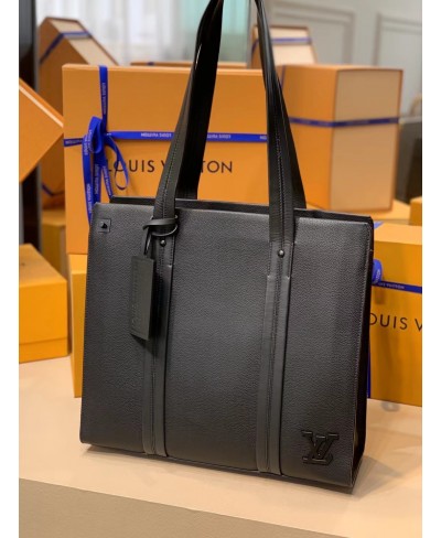 LOUIS VUITTON TOTE