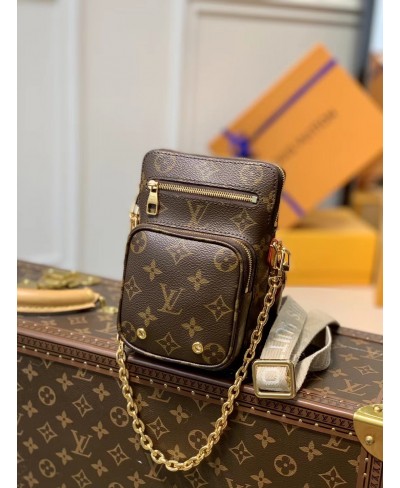 LOUIS VUITTON UTILITY PHONE SLEEVE