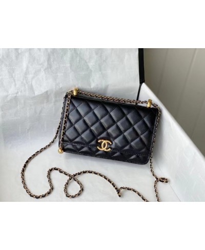 CHANEL WALLET ON CHAIN