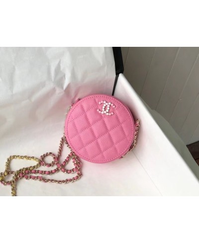 CHANEL CLUTCH WITH CHAIN