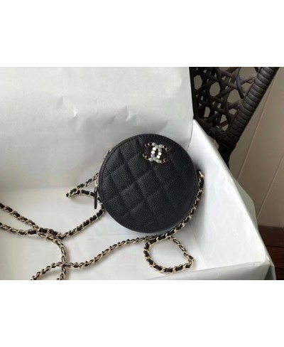 CHANEL CLUTCH WITH CHAIN