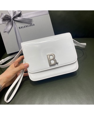 B. BORSETTA DA DONNA BALENCIAGA