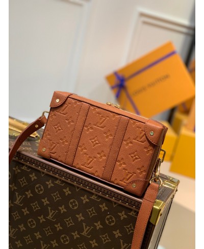 PORTAFOGLIO INDOSSABILE SOFT TRUNK LVXNBA LOUIS VUITTON