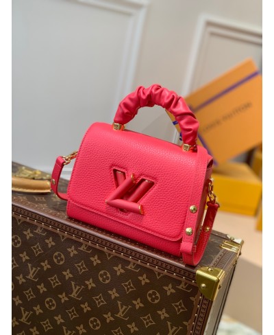 LOUIS VUITTON TWIST PM