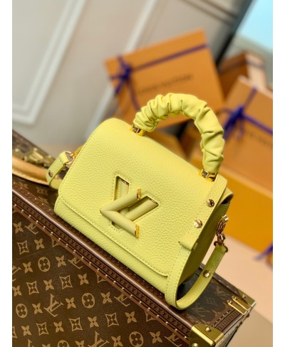 LOUIS VUITTON TWIST PM