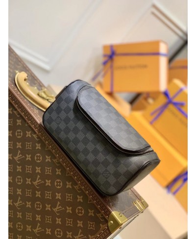 LOUIS VUITTON TOILETRY POUCH