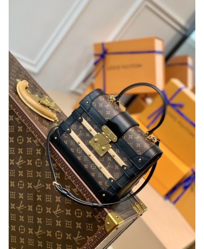 LOUIS VUITTON TRIANON PM