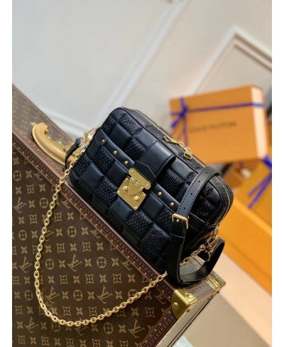 LOUIS VUITTON TROCA MM