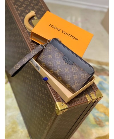 LOUIS VUITTON ZIPPY DRAGONNE