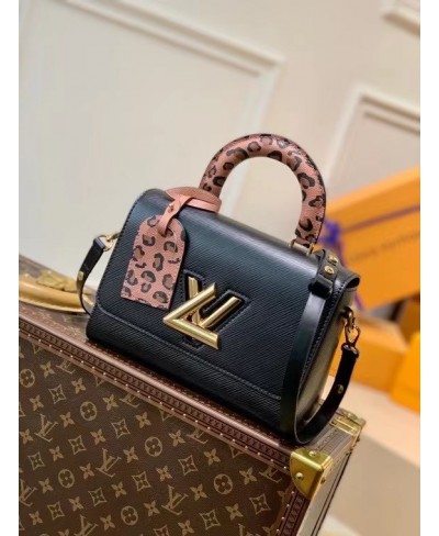 LOUIS VUITTON TWIST MM