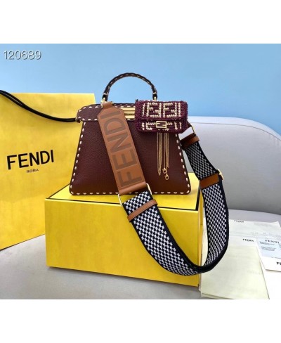 PEEKABOO ISEEU SMALL FENDI