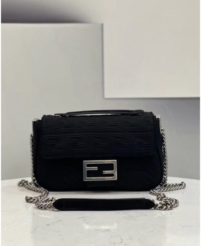 BAGUETTE CHAIN MIDI FENDI