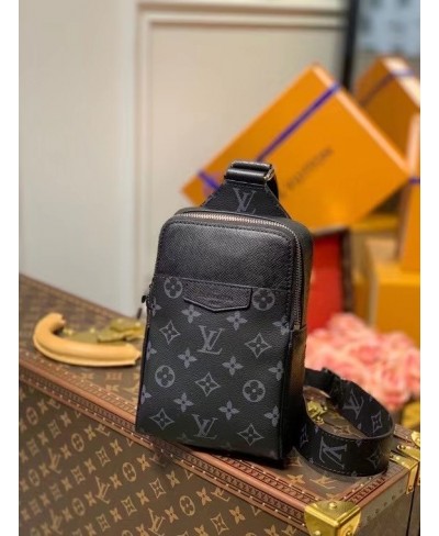 LOUIS VUITTON OUTDOOR SLINGBAG