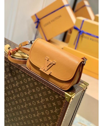 BORSA BUCI LOUIS VUITTON