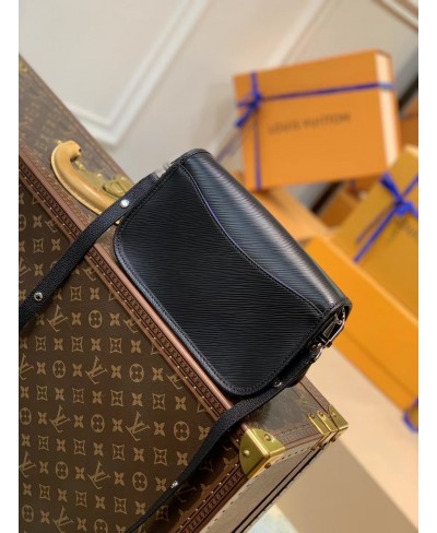 LOUIS VUITTON BUCI