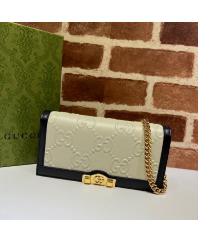 GUCCI GG wallet with chain