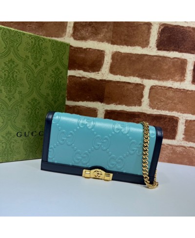 GUCCI GG wallet with chain