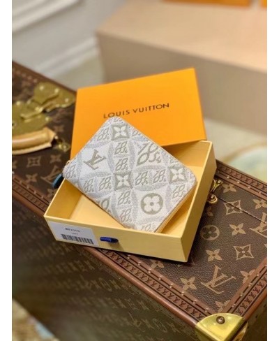 LOUIS VUITTON COIN ZIPPY