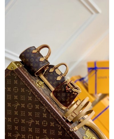 LOUIS VUITTON TRIO MINI ICONES