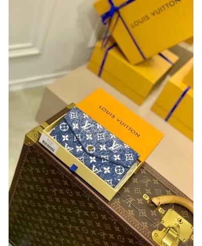 LOUIS VUITTON SARAH WALLET