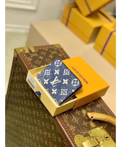 LOUIS VUITTON ZIPPY COIN PURSE