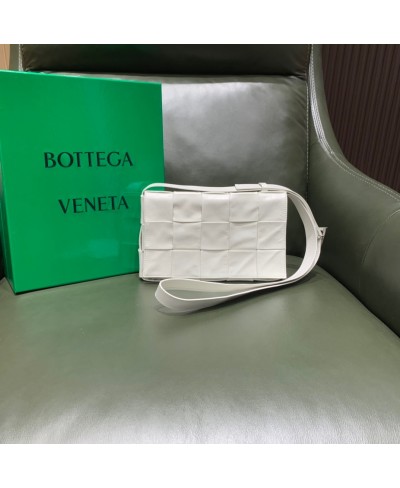 CASSETTE BOTTEGA VENETA