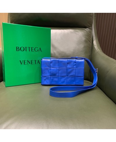 BOTTEGA VENETA CASSETTE