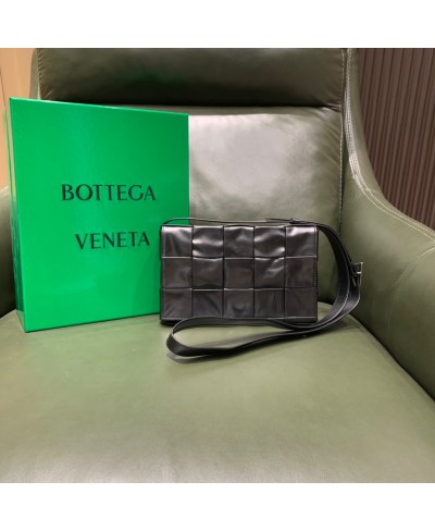 BOTTEGA VENETA CASSETTE