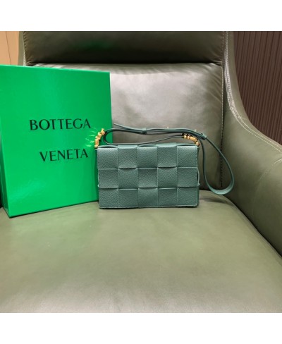 BOTTEGA VENETA CASSETTE