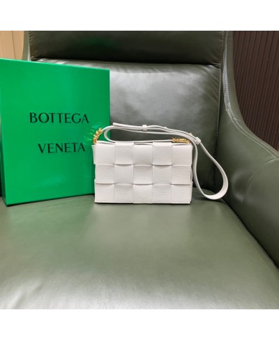 BOTTEGA VENETA CASSETTE