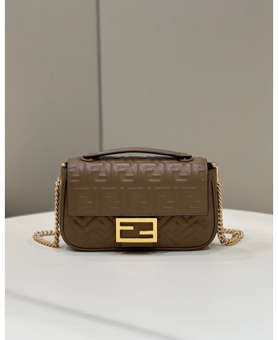 FENDI Baguette Chain Midi