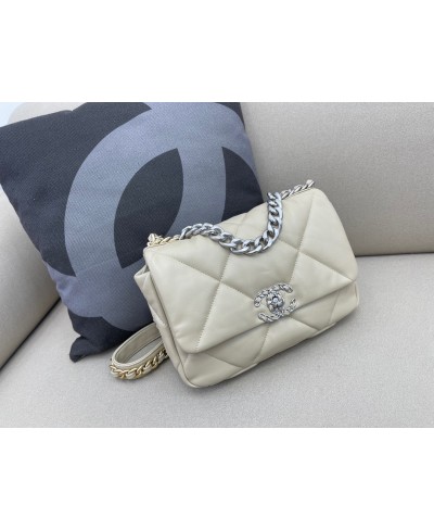 CHANEL CHANEL 19 HANDBAG