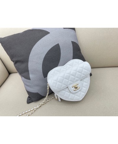 BORSA A CUORE CHANEL