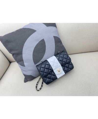 CHANEL MINI FLAP BAG